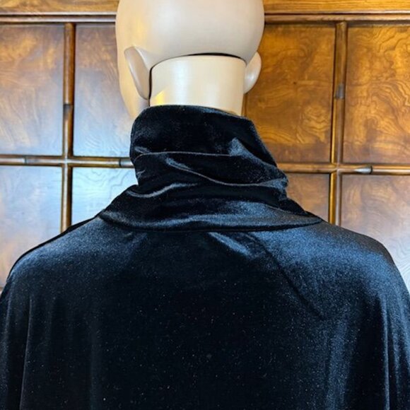 WynneLayers Black Stretch Velvet Side Slit Turtleneck Top - Picture 12 of 14